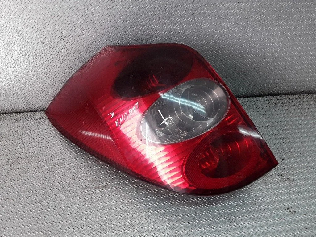 Rear/tail lights – Renault Laguna II (2001-2007)