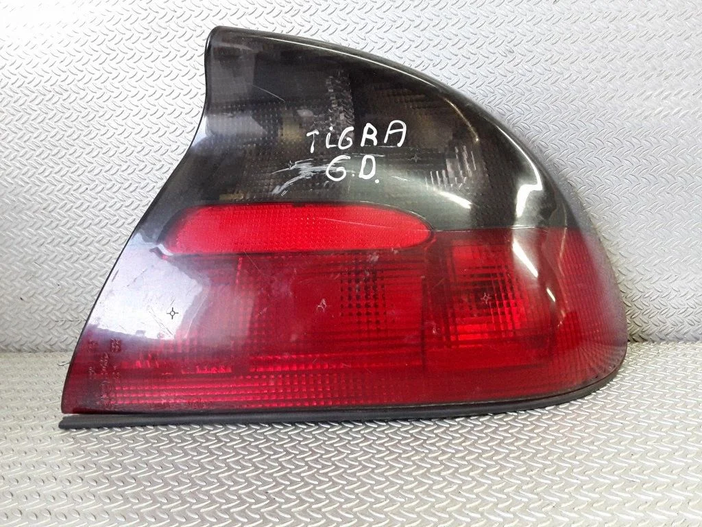 Rear/tail lights – Opel Tigra A (1994-2000)