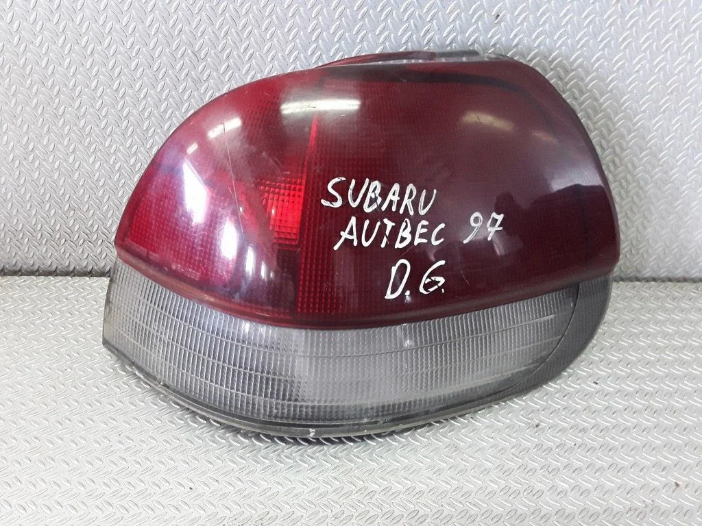 Lampa tylna w błotniku – prawa