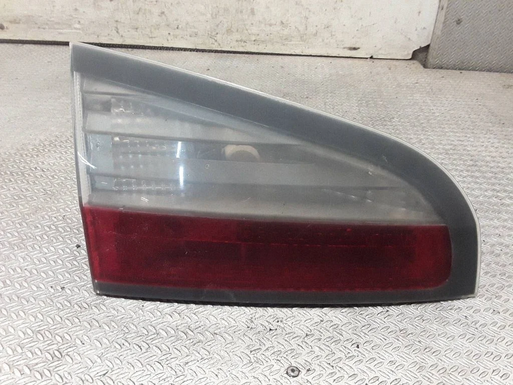 Lampa tylna w klapie – Ford S-MAX (2006-2015)
