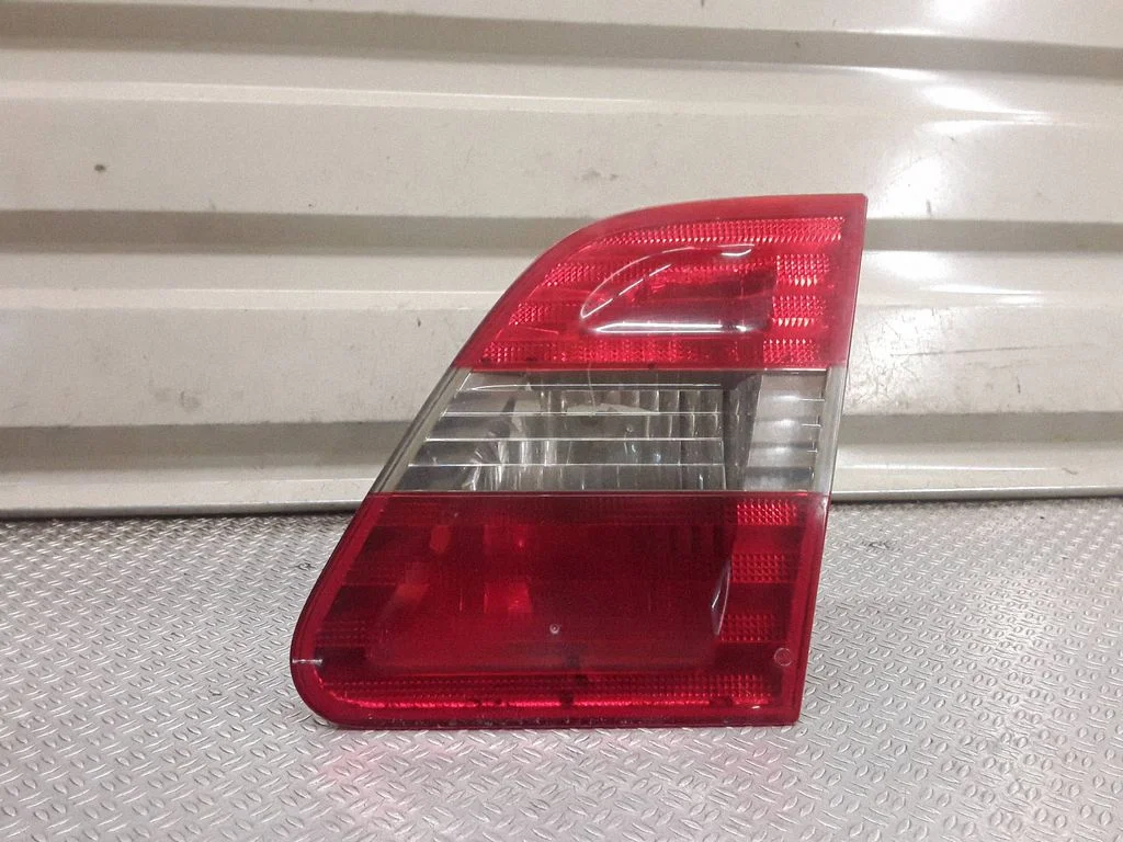 Tailgate rear/tail lights – Mercedes-Benz B-Class W245 (2005-2011)