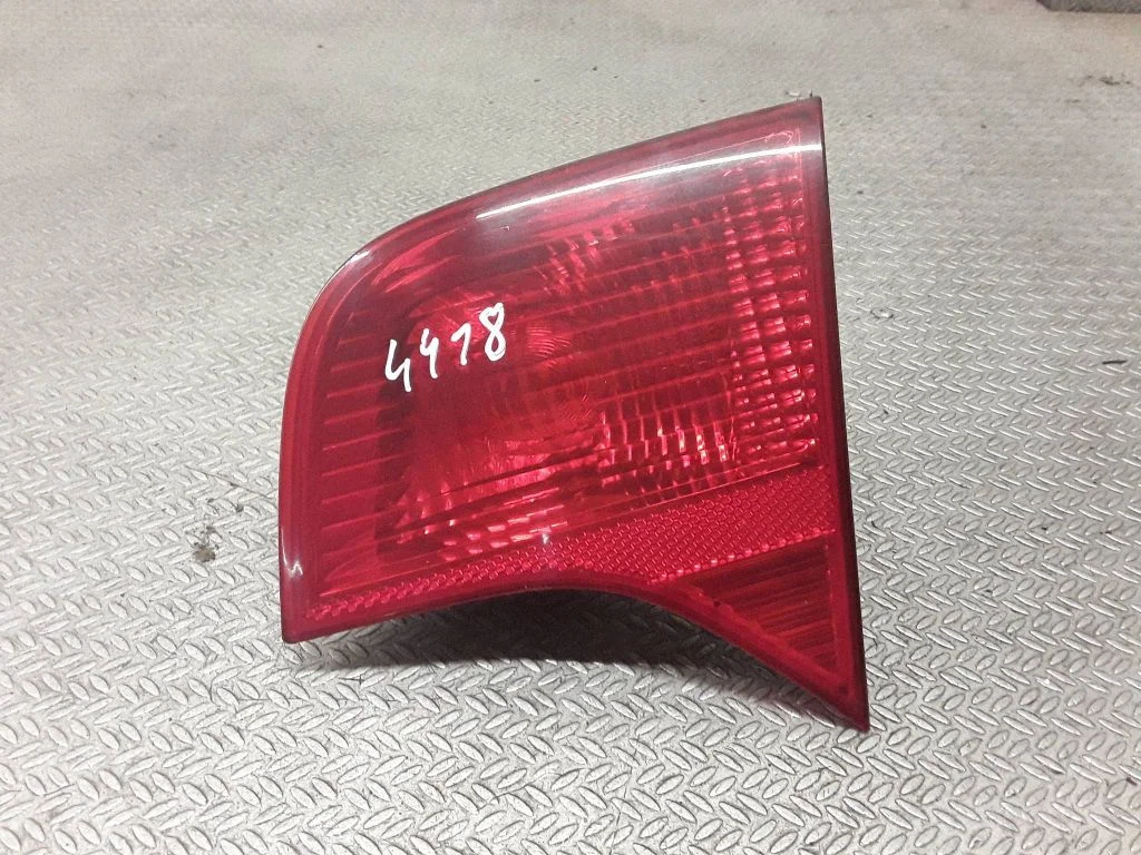 Tailgate rear/tail lights – Audi A4 S4 B7 8E 8H (2005-2008)