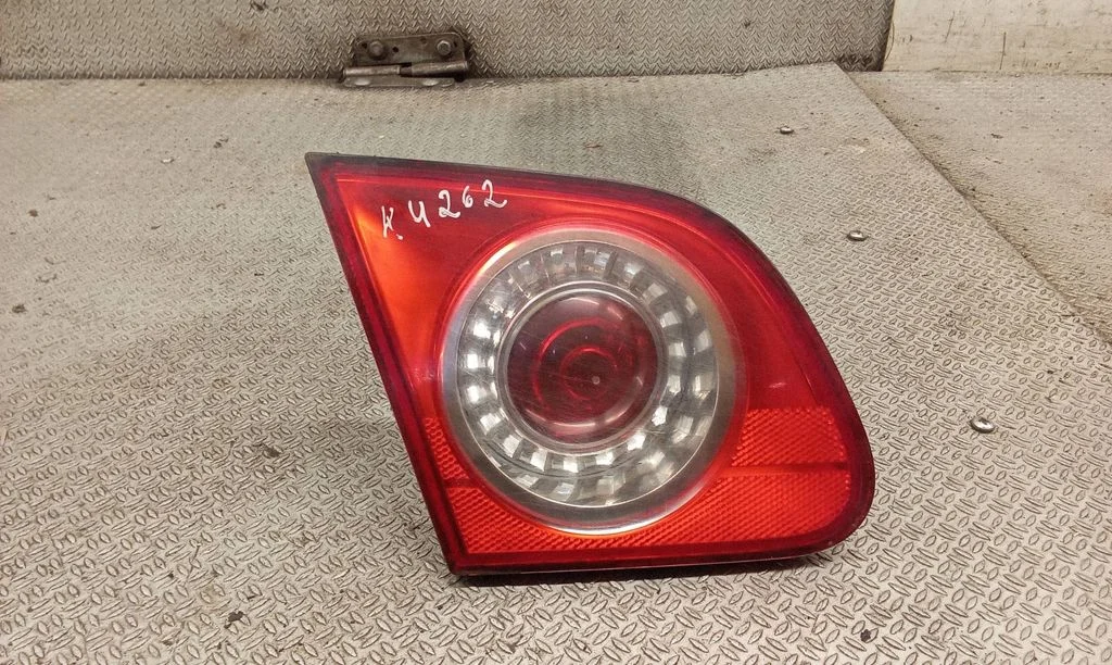 Tailgate rear/tail lights – Volkswagen Passat B5.5 (2001-2005)