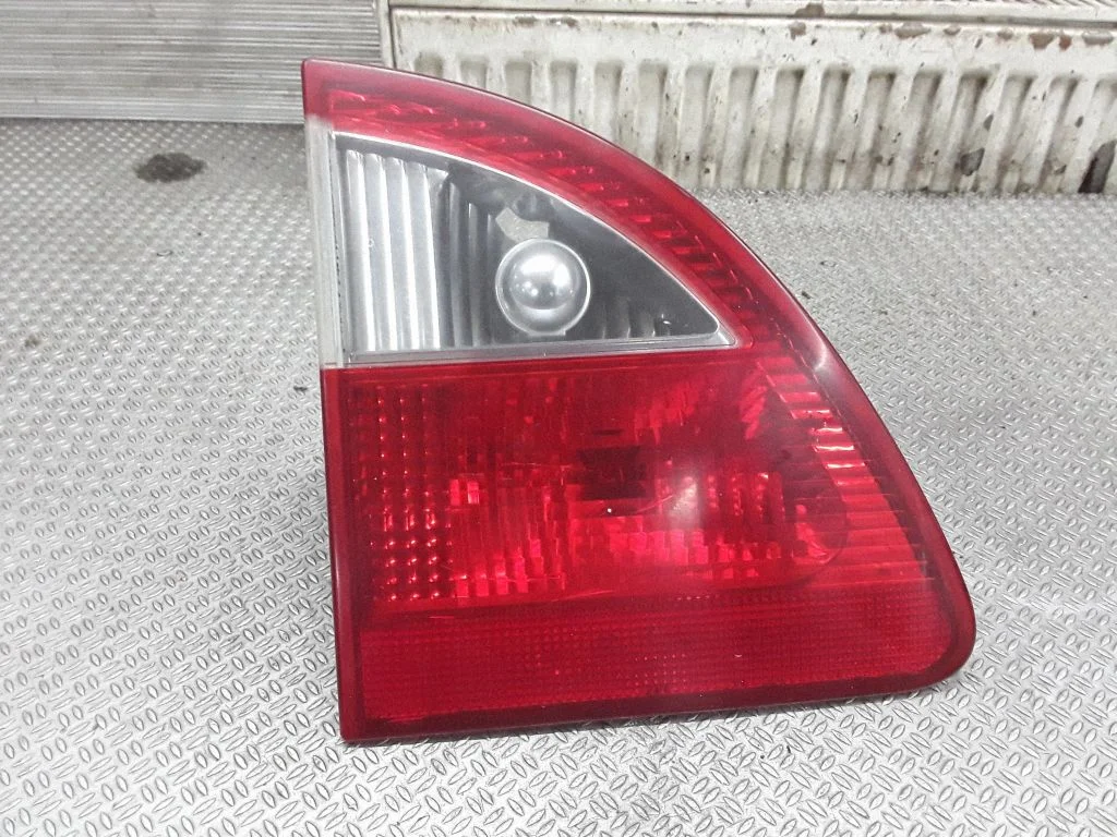 Lampa tylna w klapie 7M5945093C