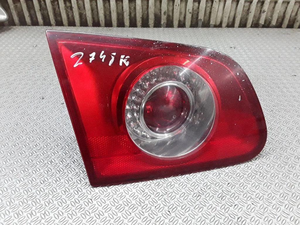Lampa tylna w klapie 3C9945093