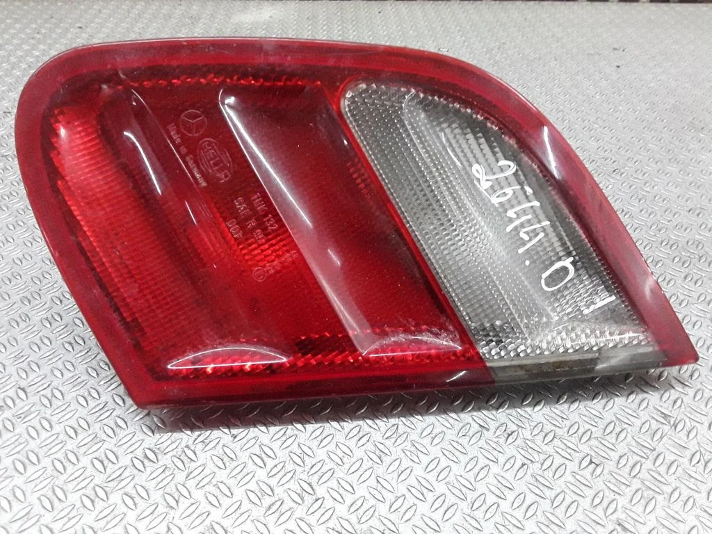 Tagatuli luugil – Mercedes-Benz CLK-klass A208 C208 (1997-2002)