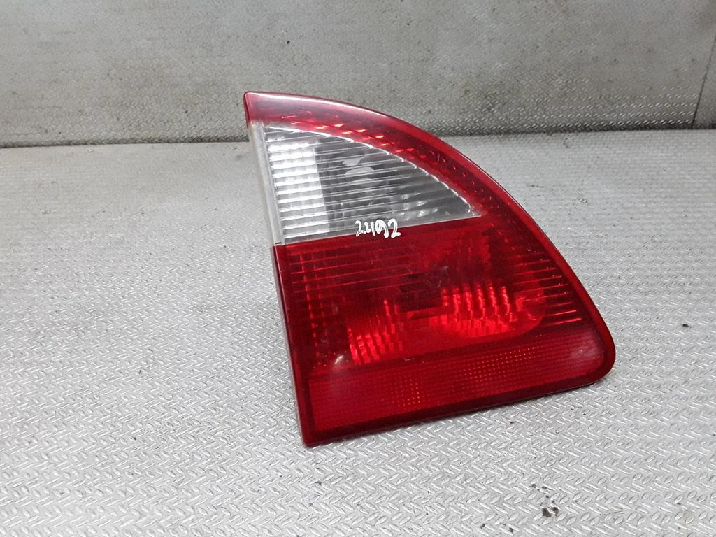 Lampa tylna w klapie 7M5945093B