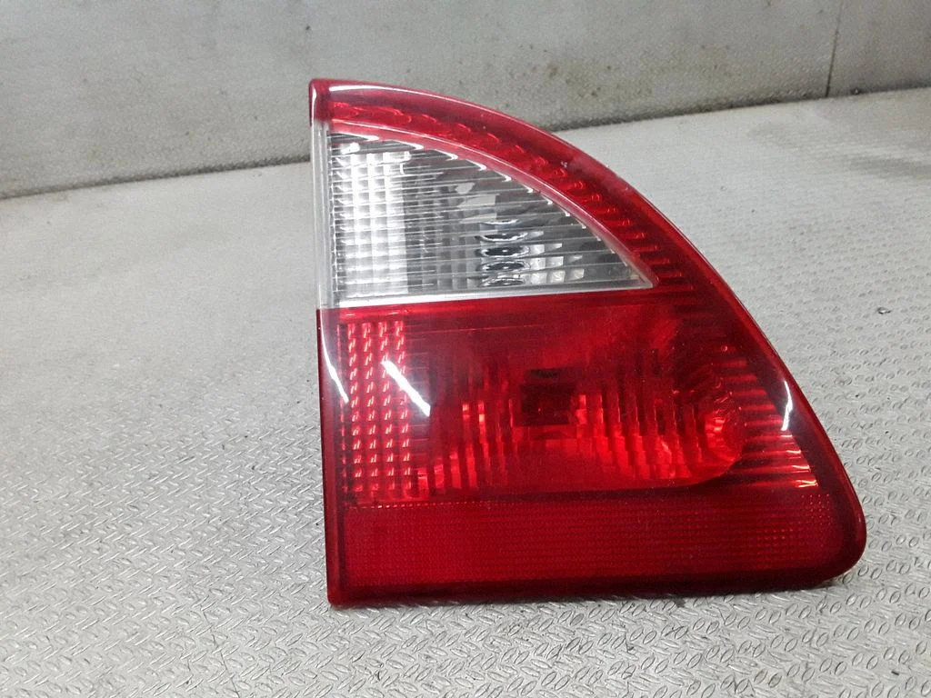 Lampa tylna w klapie 7M5945093B