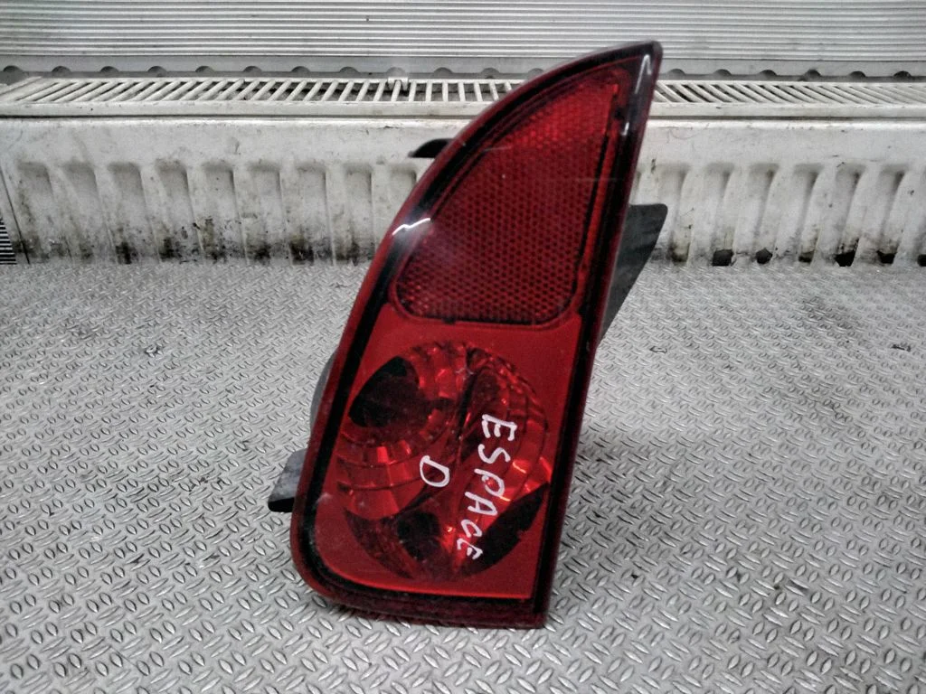 Lampa tylna w klapie – Renault Espace -  Grand espace IV (2004-2014)