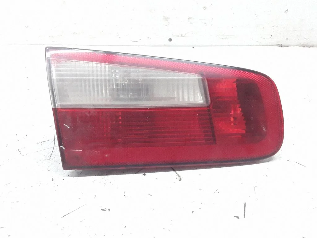 Tailgate rear/tail lights – Renault Laguna II (2001-2007)
