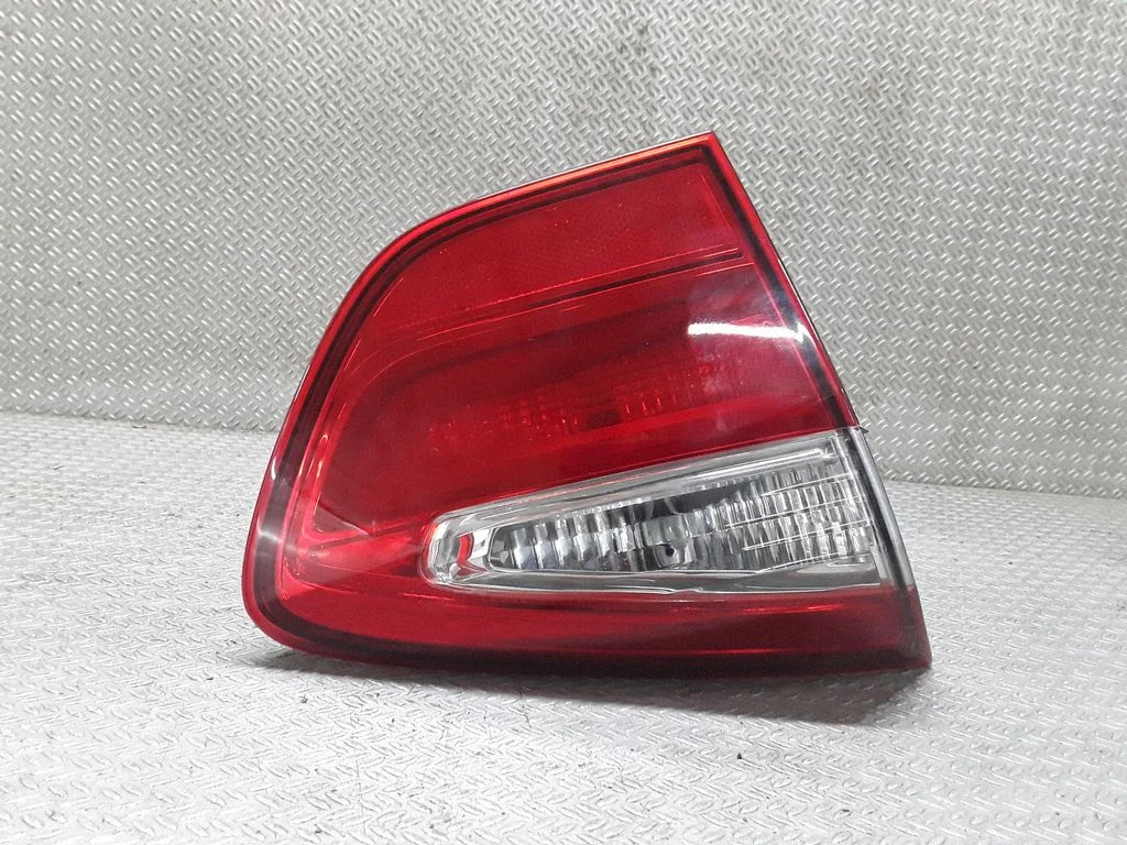Lampa tylna w klapie 92403