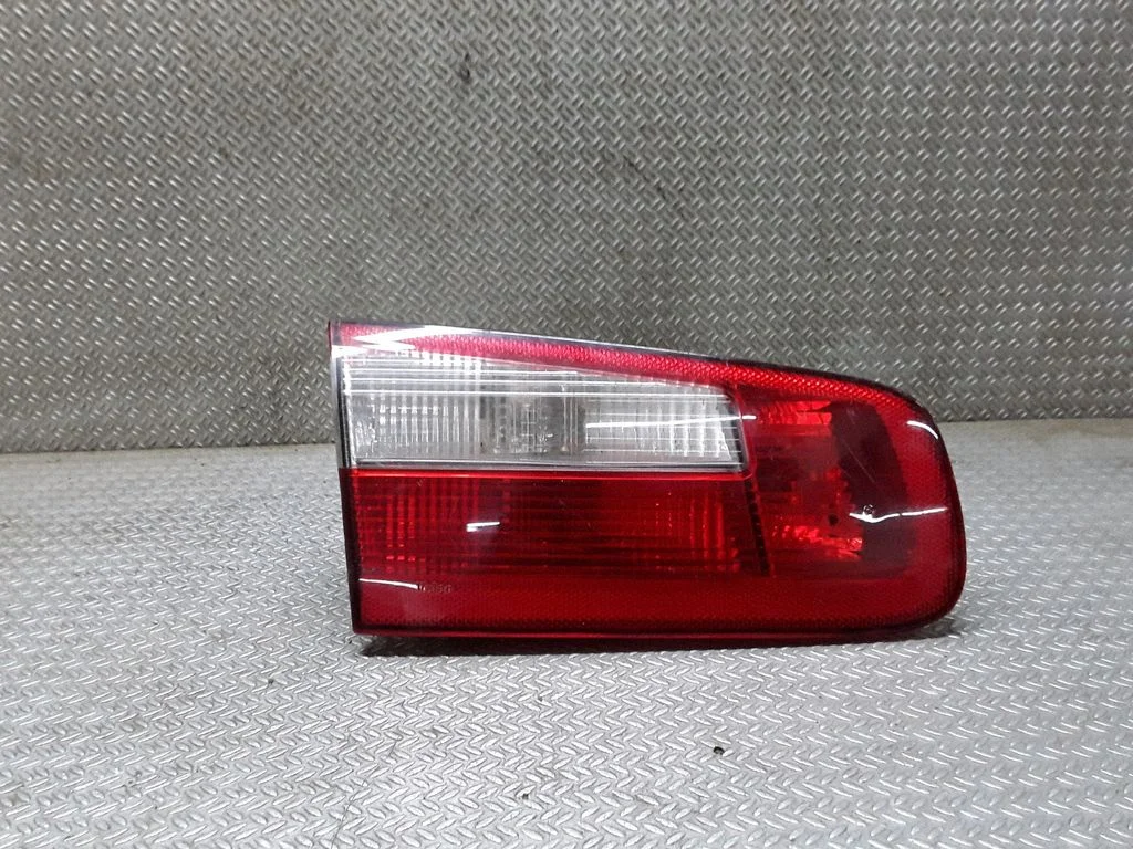 Tailgate rear/tail lights – Renault Laguna II (2001-2007)