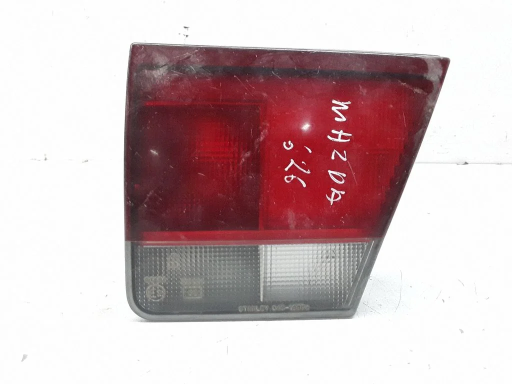 Tailgate rear/tail lights 0431397R – Mazda 626 (1992-1997)