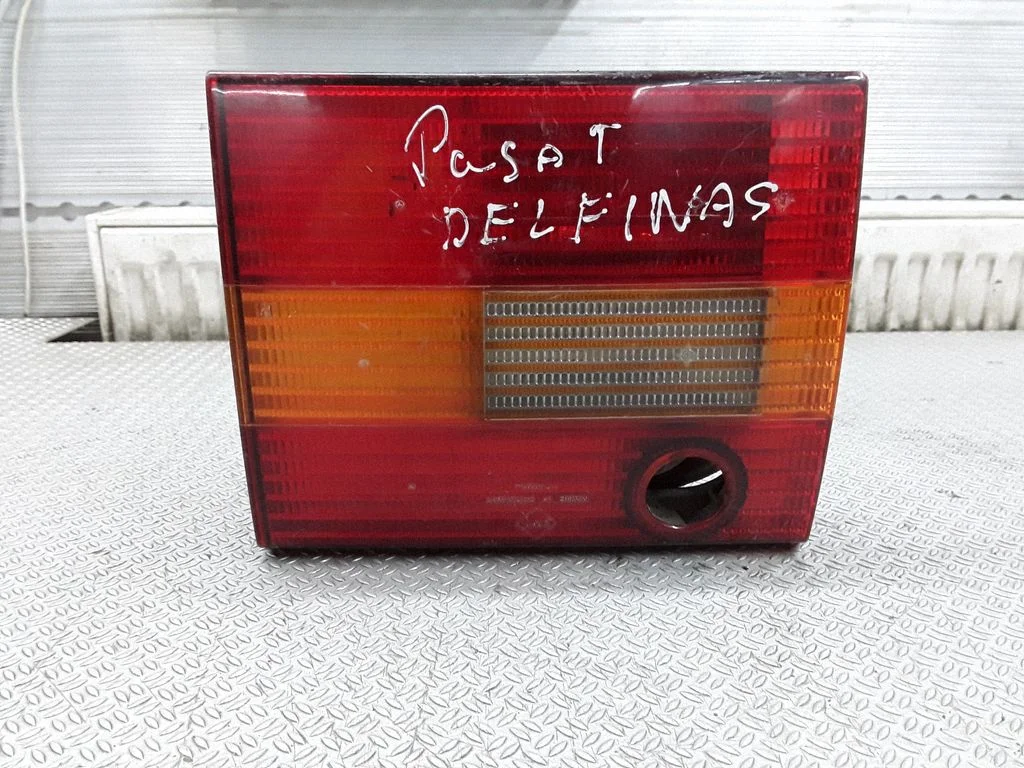 Tailgate rear/tail lights – Volkswagen Passat B4 (1994-1996)