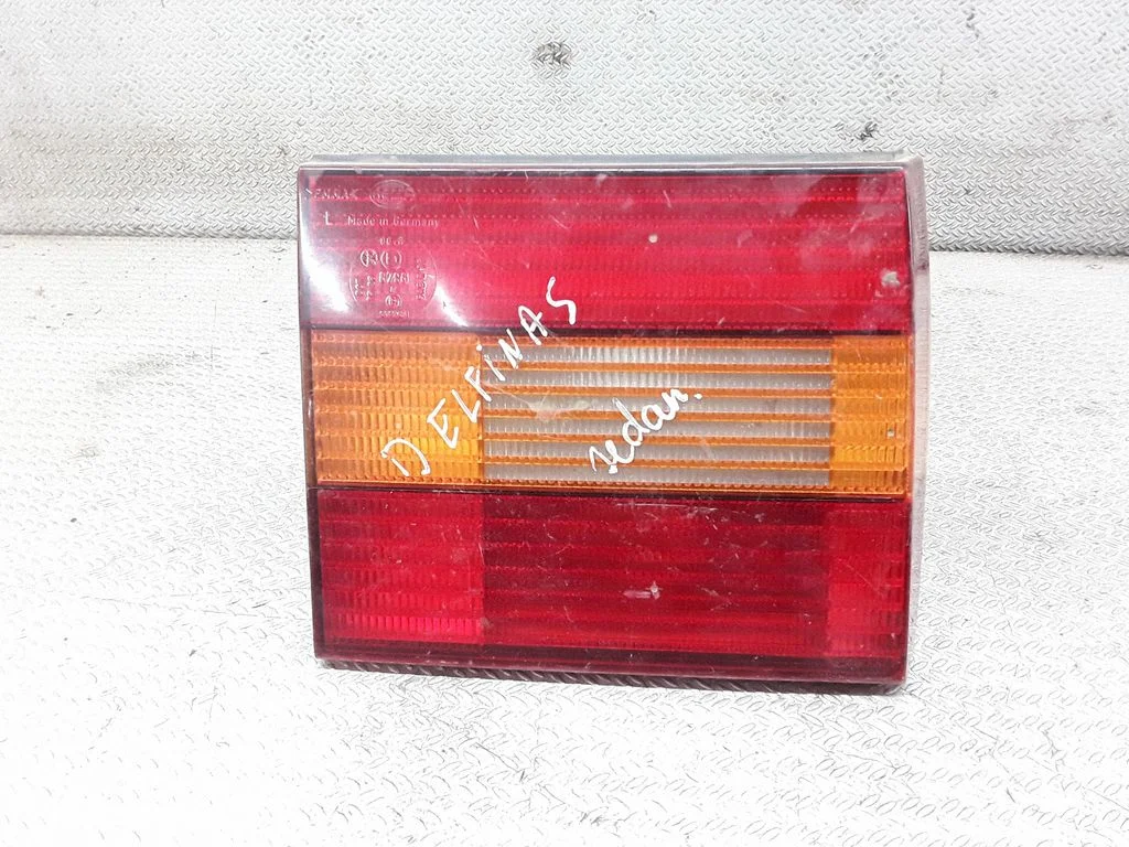 Tailgate rear/tail lights – Volkswagen Passat B4 (1994-1996)