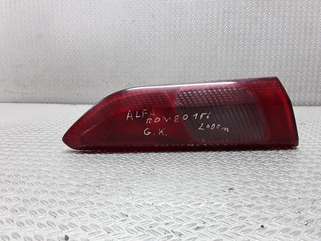 Lampa tylna w klapie