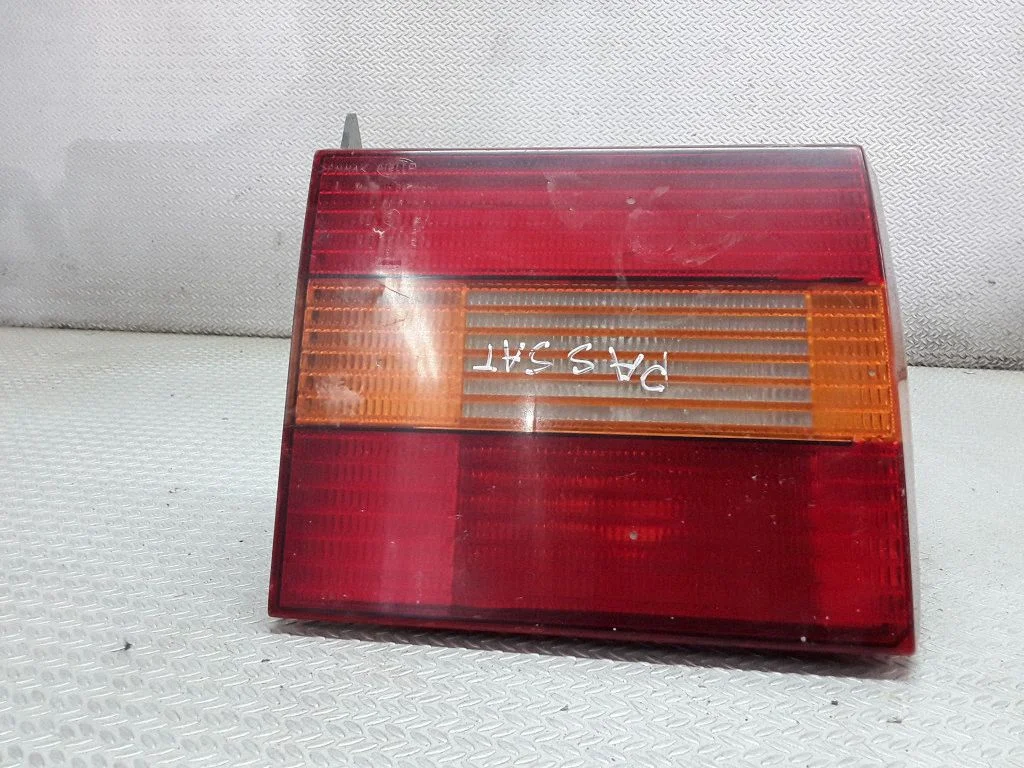 Tailgate rear/tail lights – Volkswagen Passat B4 (1994-1996)