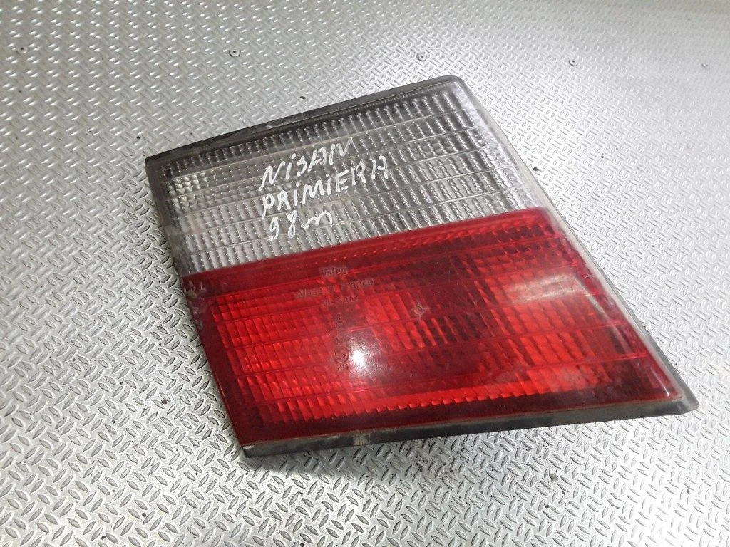 Lampa tylna w klapie – lewa