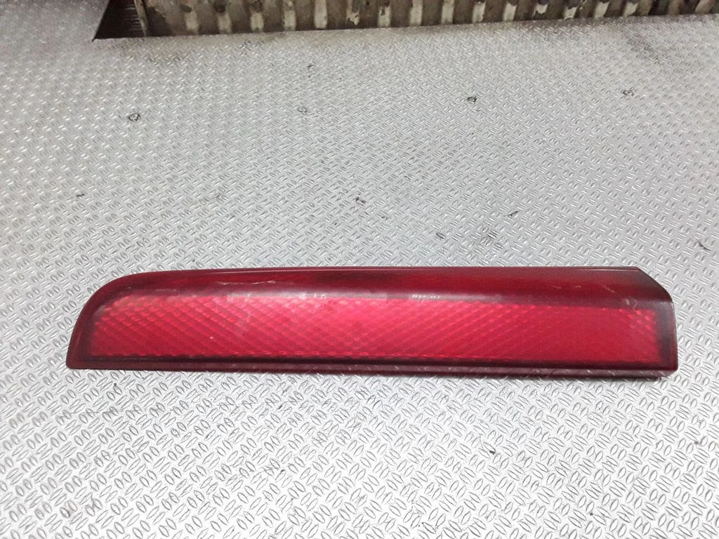 Tagumine helkur – Nissan Note (E11) (2006-2014)