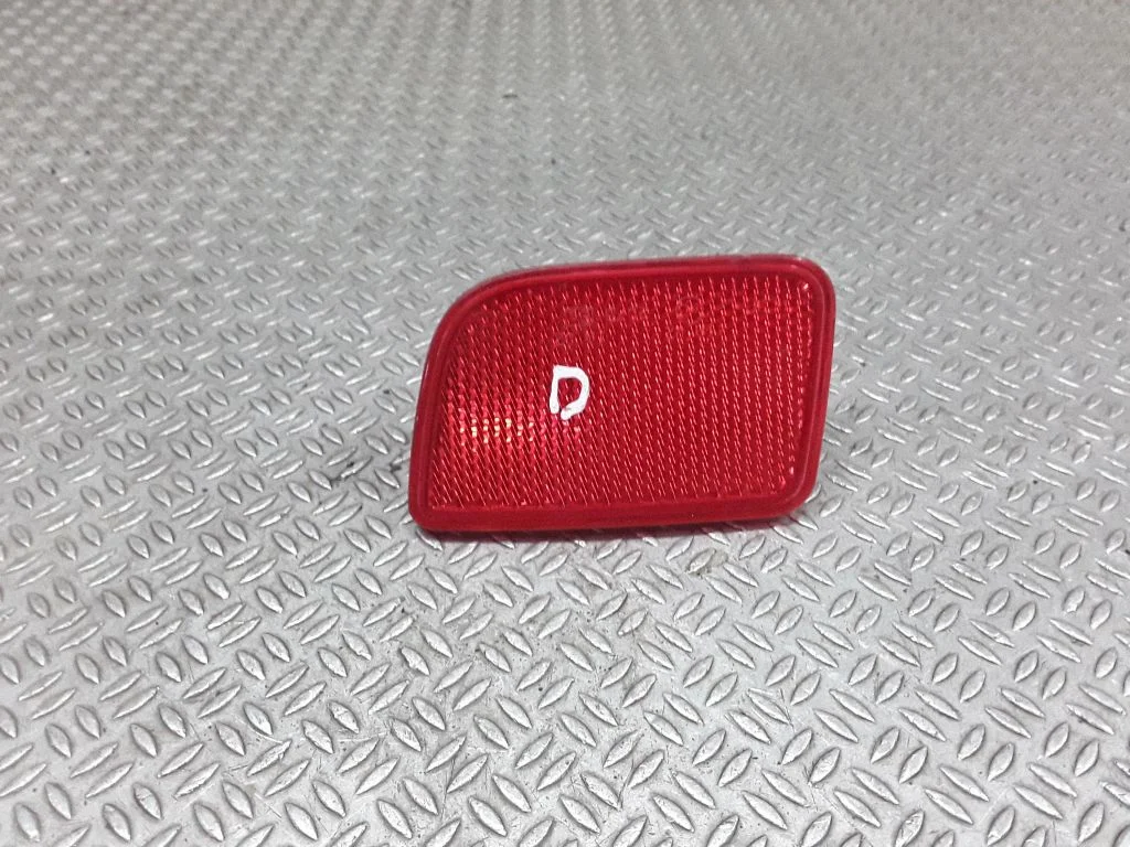 Rear tail light reflector – Renault Scenic II - Grand scenic II (2006-2009)