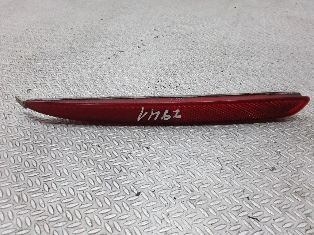 Rear tail light reflector – Mazda 6 (2002-2008)