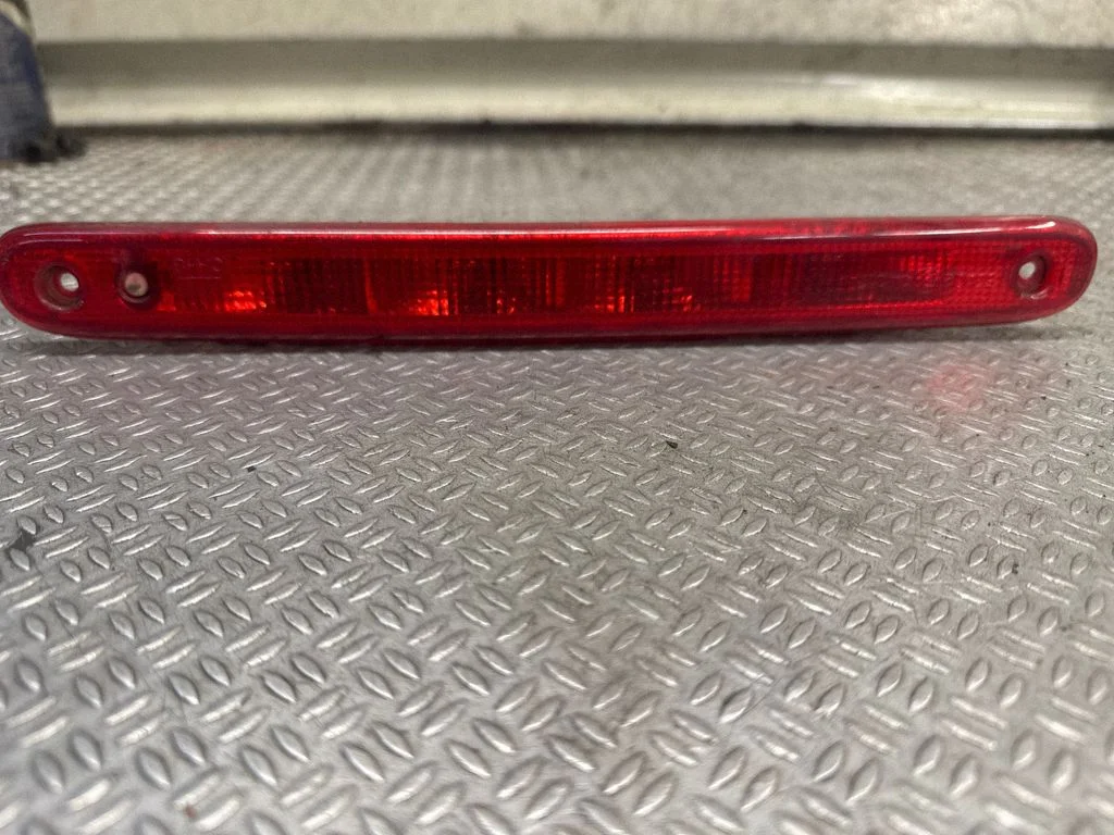 Papildu stopgaismas lukturis – Toyota Aygo AB10 (2005-2014)