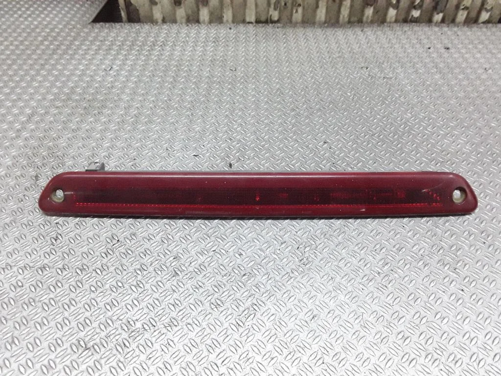 Third/center stoplight – Mercedes-Benz Sprinter W906 (2006-2018)