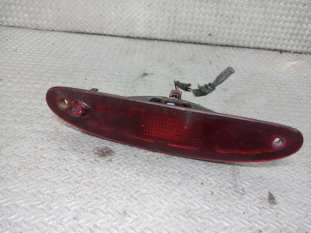 Trzecie światło stop – Chrysler Grand Voyager IV (2001-2007)