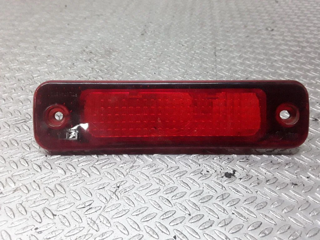Third/center stoplight – Ford Transit - Tourneo Connect (2003-2008)