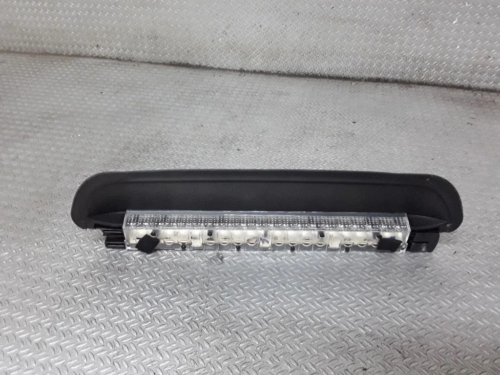 Trzecie światło stop – BMW Seria 5 E60 E61 (2004-2010)