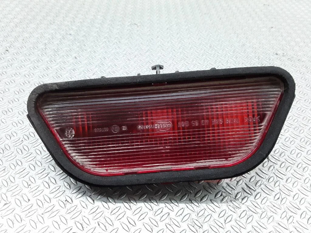 Third/center stoplight – Mercedes-Benz ML-Class W163 (1997-2005)