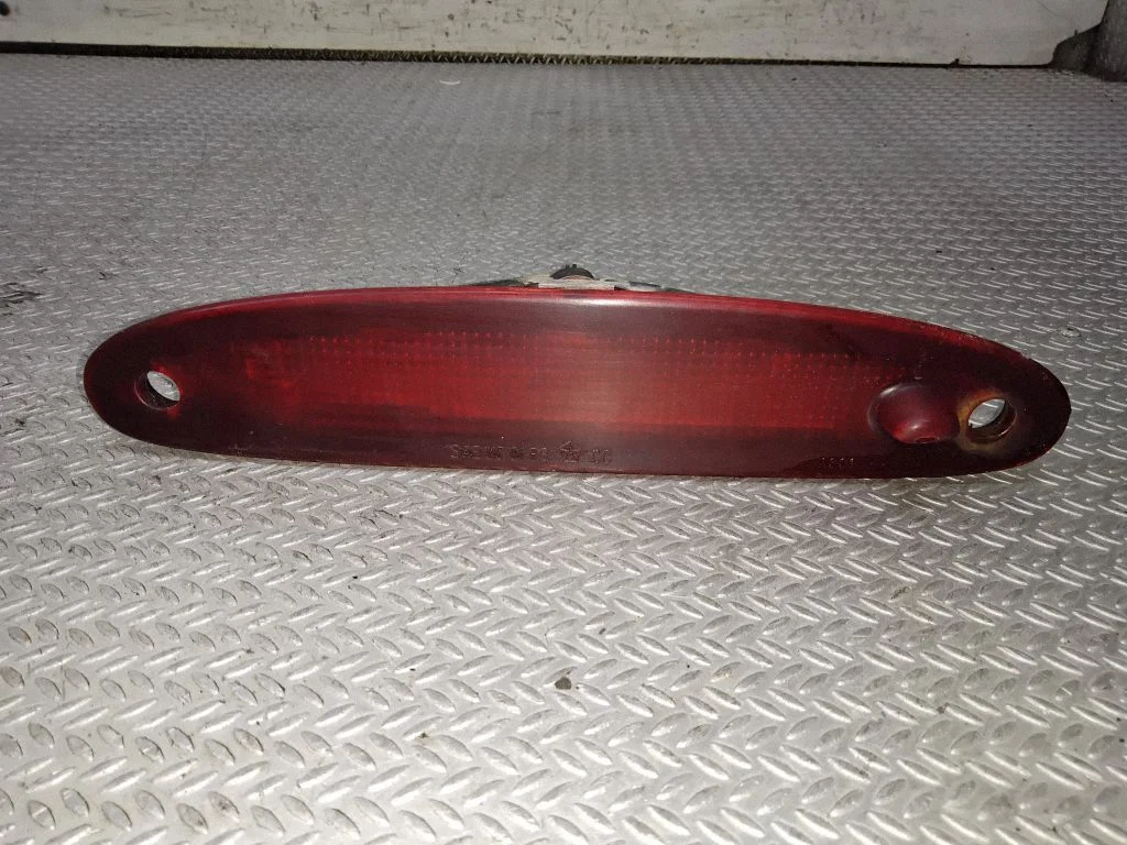 Trzecie światło stop – Chrysler Grand Voyager IV (2001-2007)
