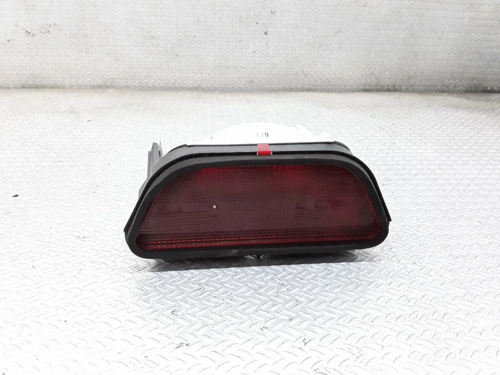 Third/center stoplight – Mercedes-Benz ML-Class W163 (1997-2005)