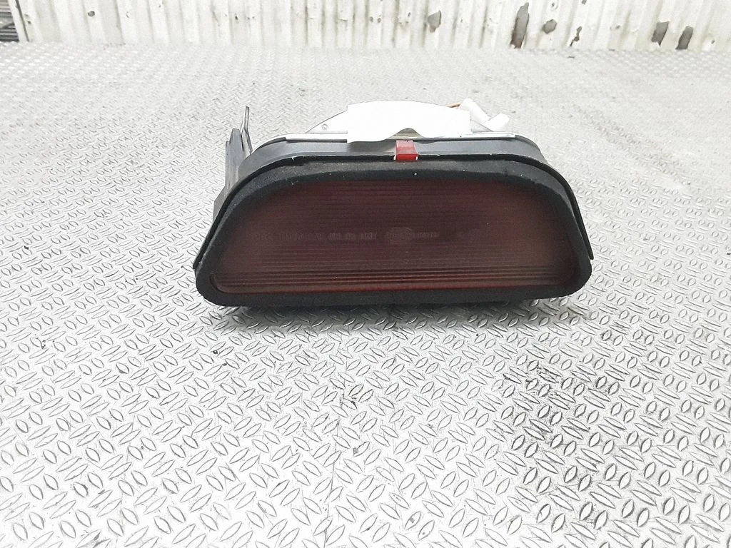 Third/center stoplight – Mercedes-Benz ML-Class W163 (1997-2005)