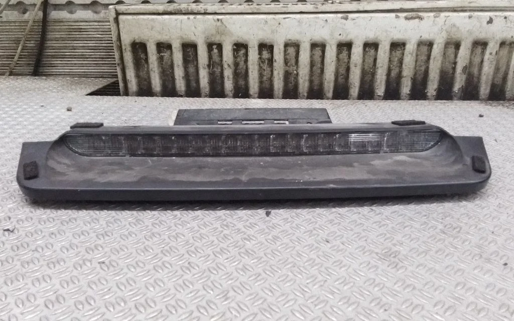 Papildu stopgaismas lukturis 9483132