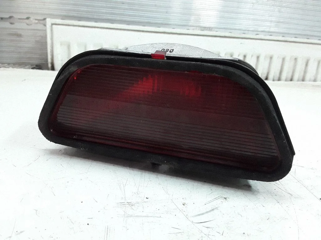 Third/center stoplight – Mercedes-Benz ML-Class W163 (1997-2005)