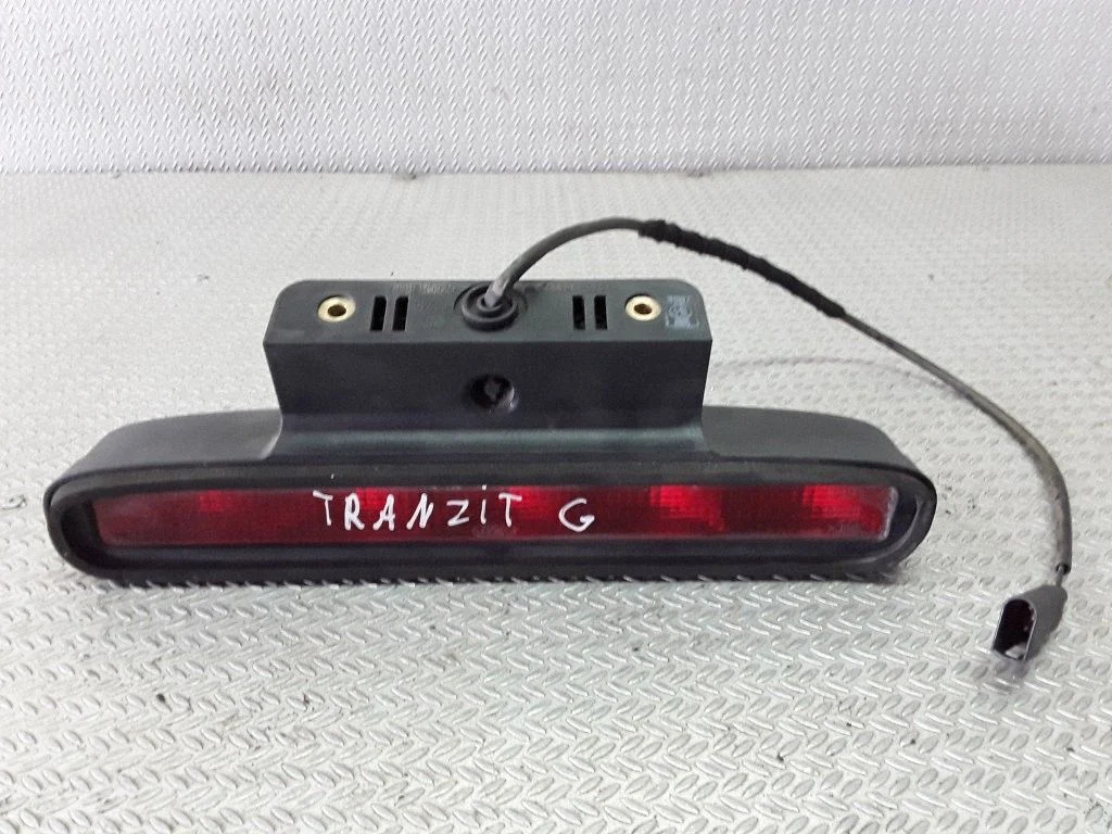 Third/center stoplight – Ford Transit -  Tourneo Connect (2003-2008)