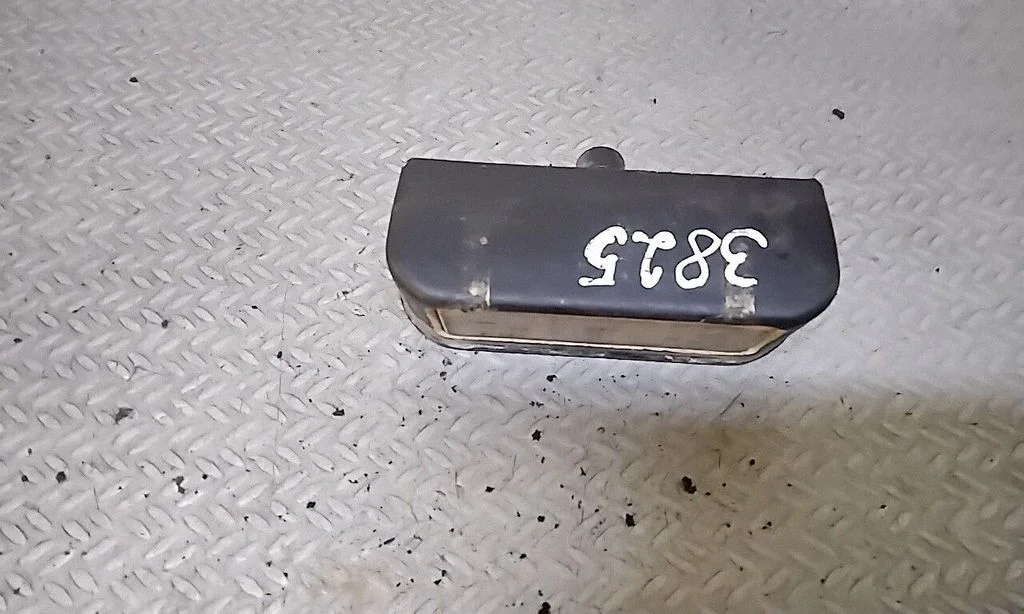 Numbrimärgi valgustus E357934 – Fiat Doblo (2000-2009)