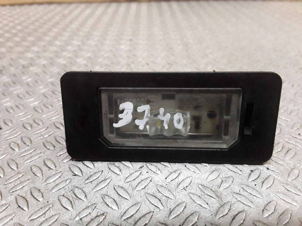 Oświetlenie tablicy rejestracyjnej 63267193293