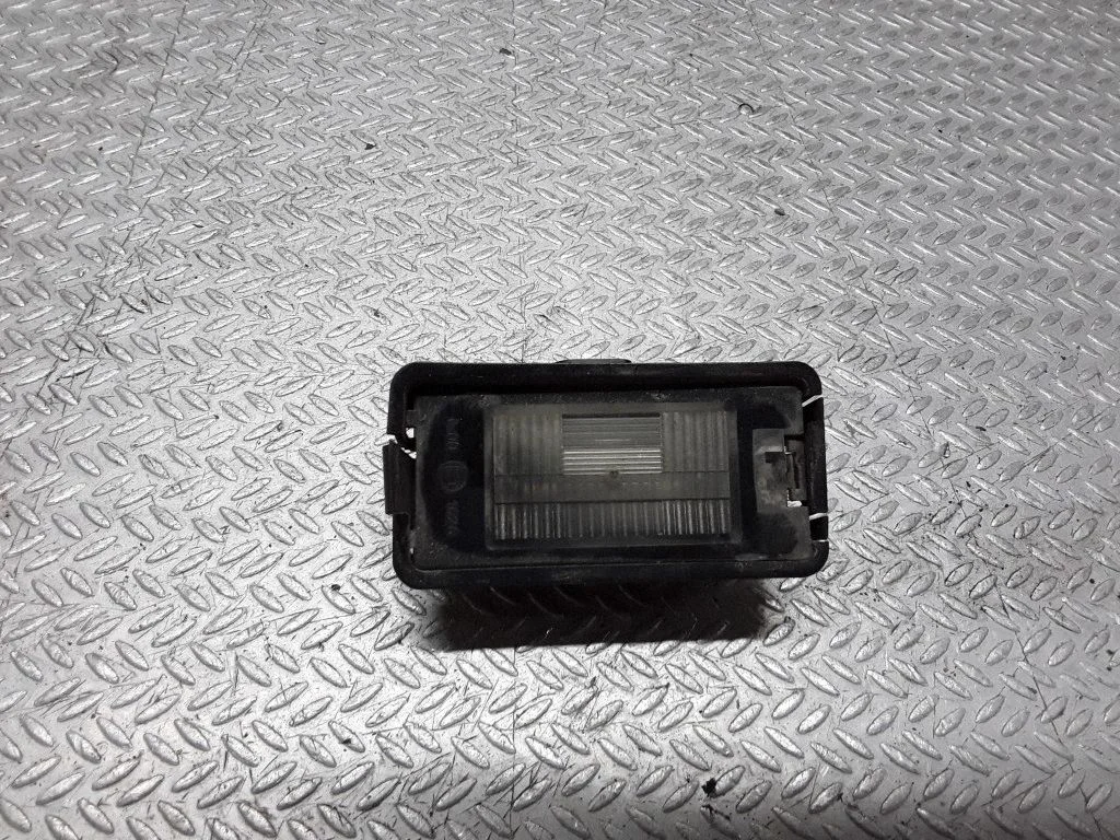 Numura zīmes apgaismojums – Seat Toledo III (5P) (2004-2009)