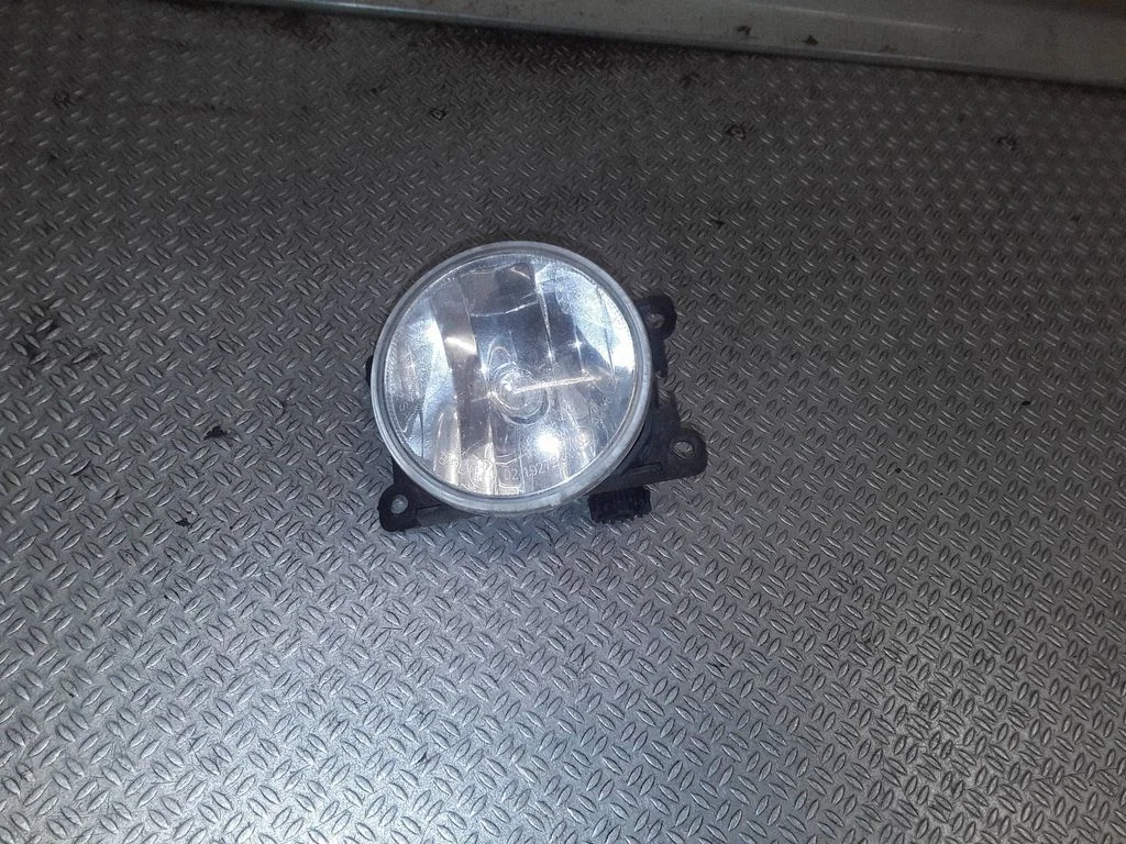 Priekšējais miglas lukturis – Citroen C3 (2010-2016)