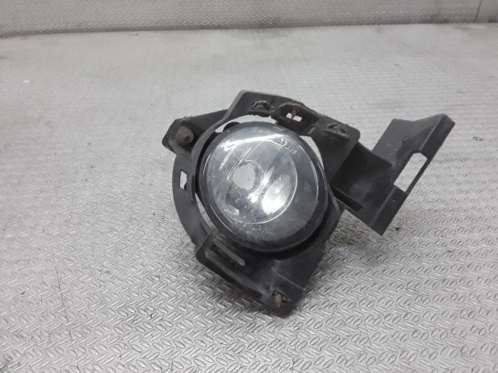 Halogen przedni – Renault Clio II (2001-2005)