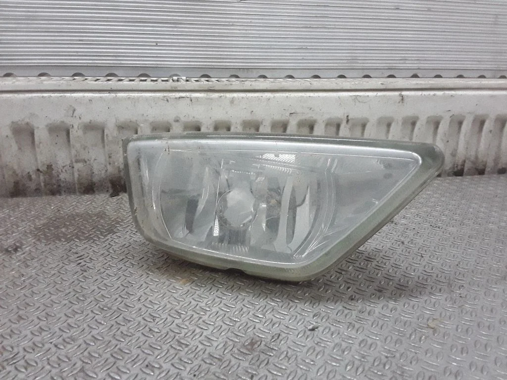Front fog light – Ford Focus C-MAX (2003-2010)