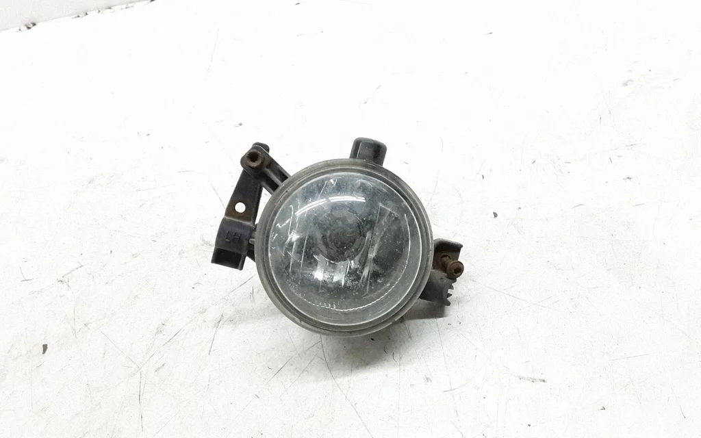 Priekšējais miglas lukturis 3M5115K202AA