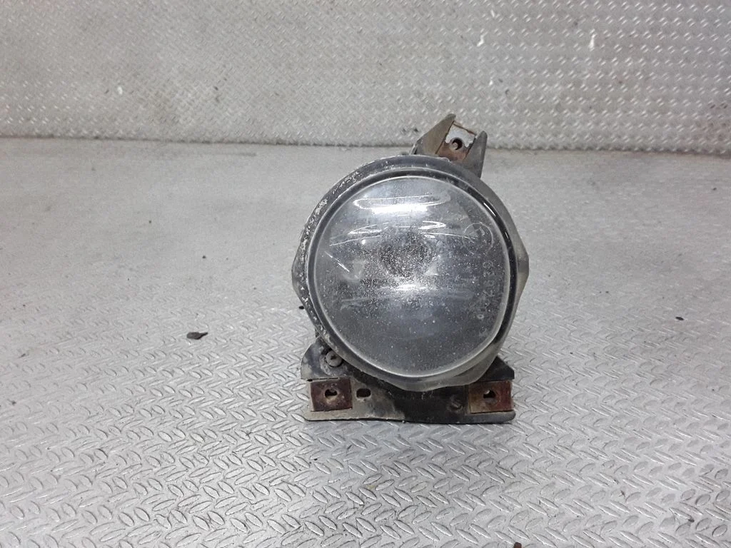 Priekšējais miglas lukturis 7M3941700A