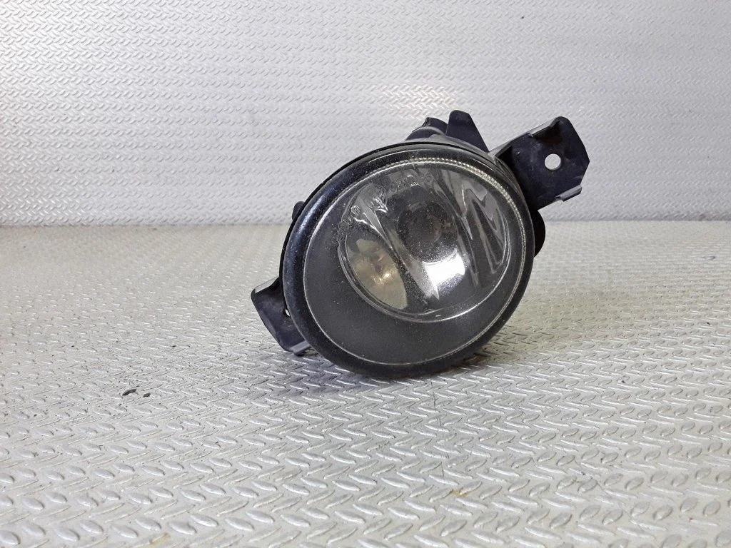 Halogen przedni – Renault Clio II (2001-2005)