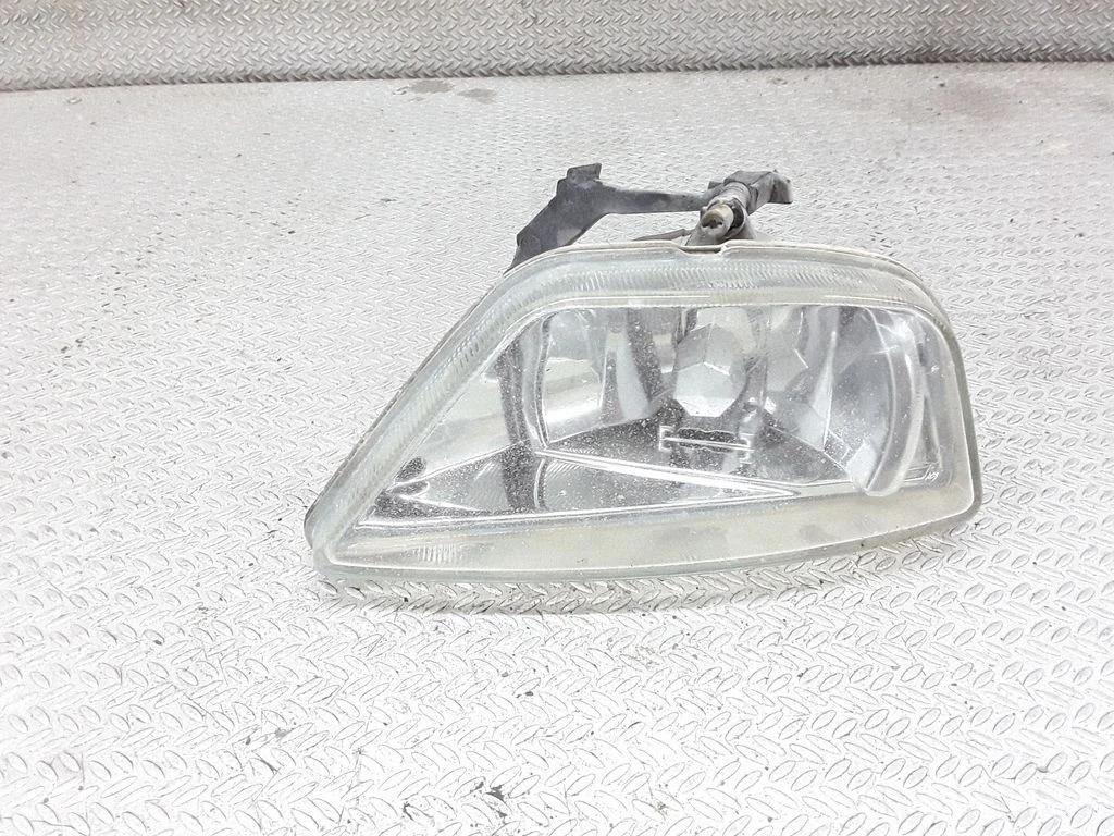 Front fog light – right
