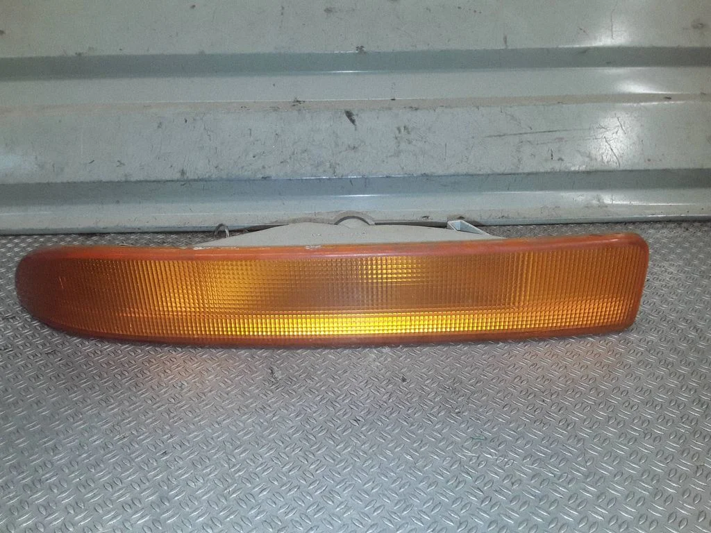 Front indicator light – Renault Master II (1998-2003)