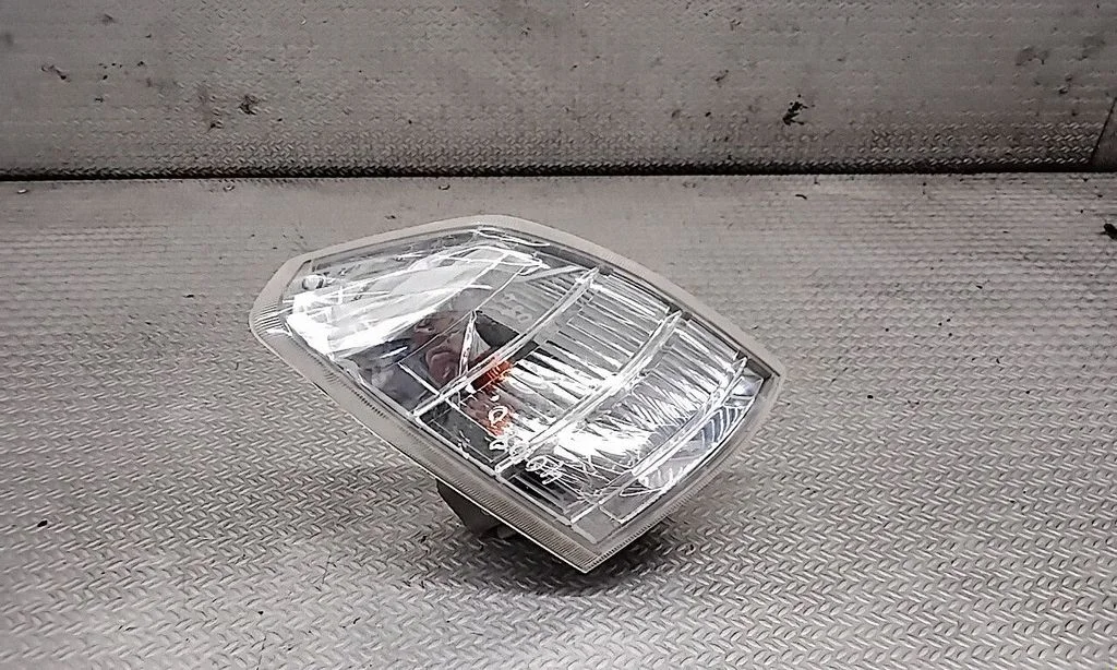 Priekšējais pagrieziena lukturis – Nissan X-Trail T30 (2001-2007)