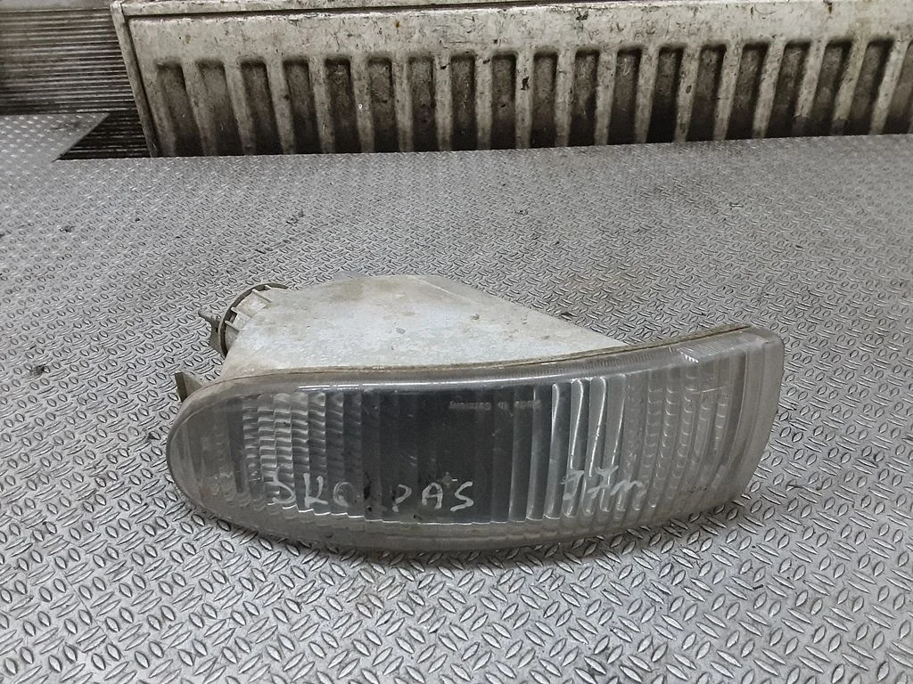 Front indicator light – Ford Scorpio (1995-1998)